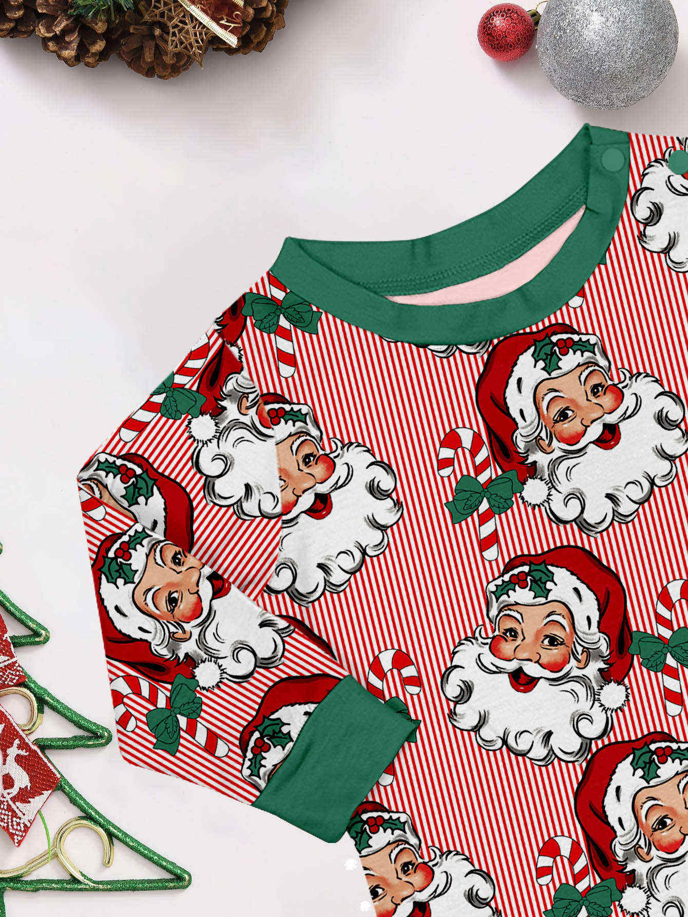 Santa’s Coming Family Christmas Pyjamas